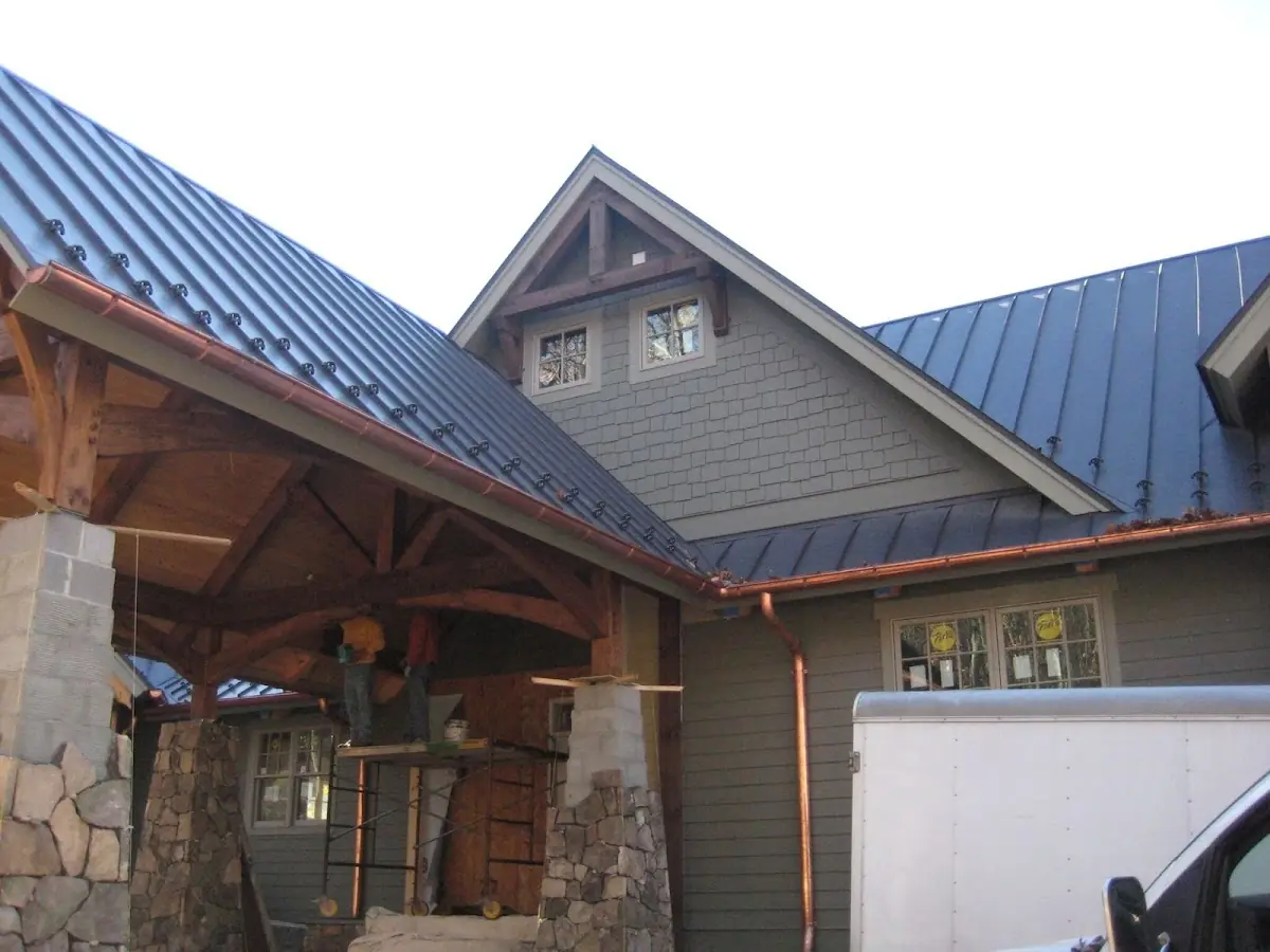 Craftsman Roofing team delivering quality roofing work in Sweetwater Ridge